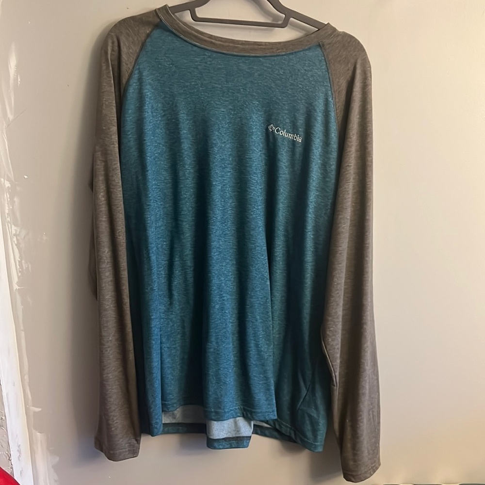 Columbia long sleeve tee